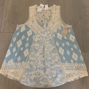 Taylor & Sage Natural Tank Top size M Blue  White Lace blouse New with Tags